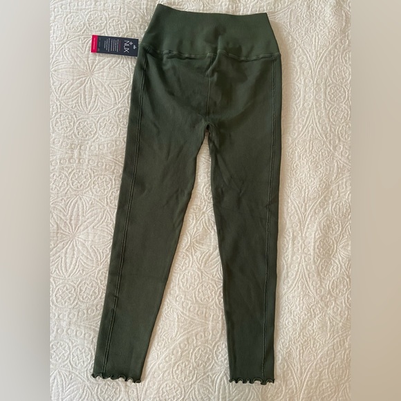 NWT NUX Ribbed Olive Green High Waisted Leggings - Picture 2 of 7
